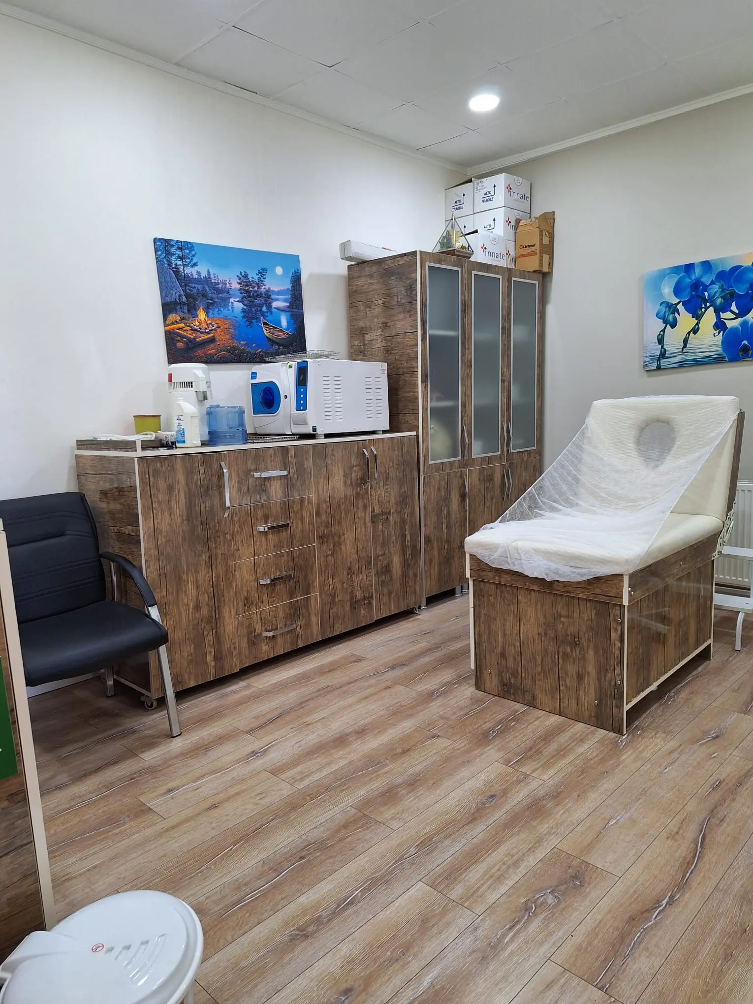 Clinic-provided photograph of Dr İlker Sait Tuncer