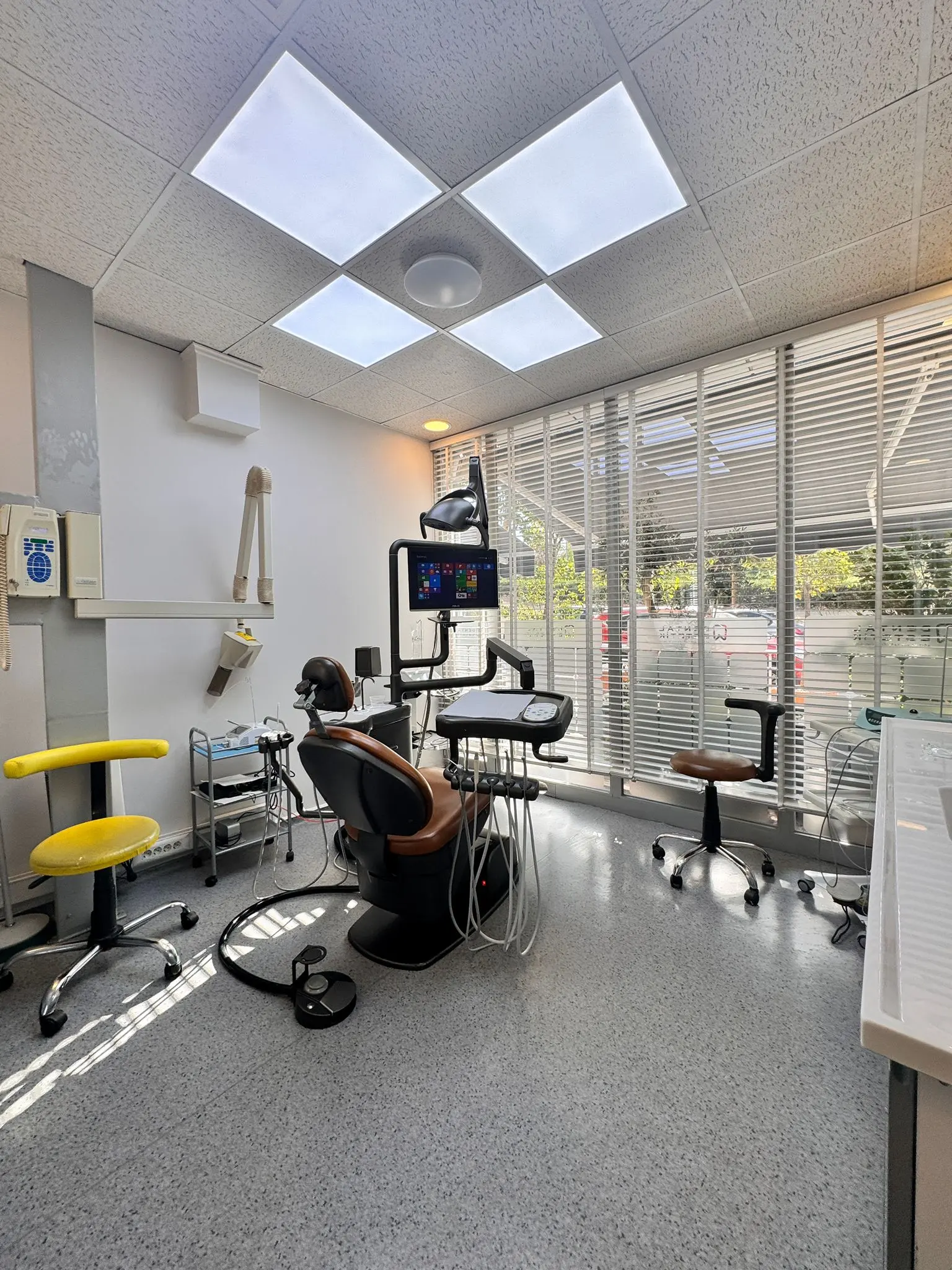 Clinic-provided photograph of Cosmetic Dental