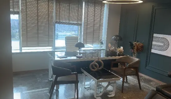 Clinic-provided photograph of Dr Eymen Oruç
