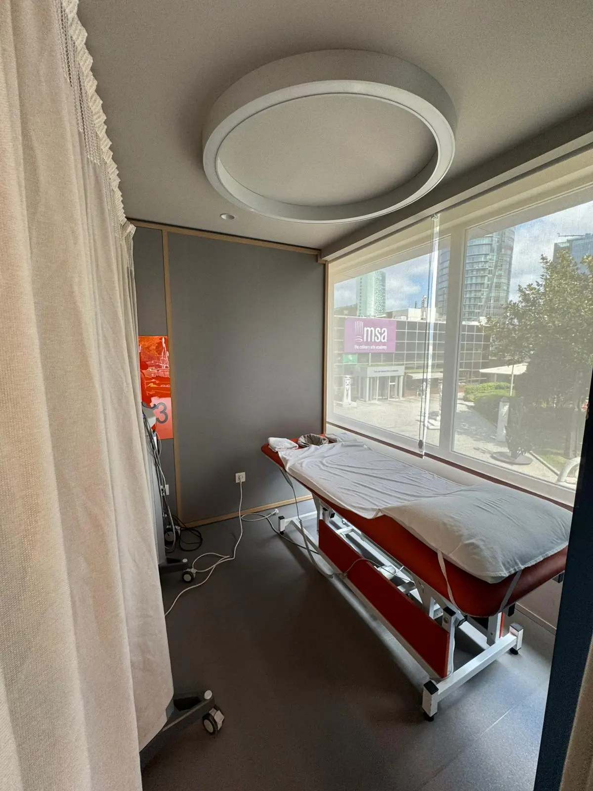 Von der Klinik bereitgestelltes Foto von Dr. Feride Savaş