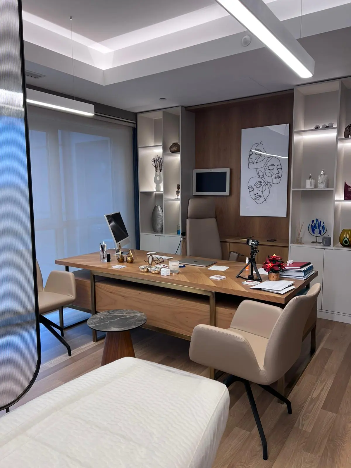 Clinic-provided photograph of Dr Havva Gül Yıldız