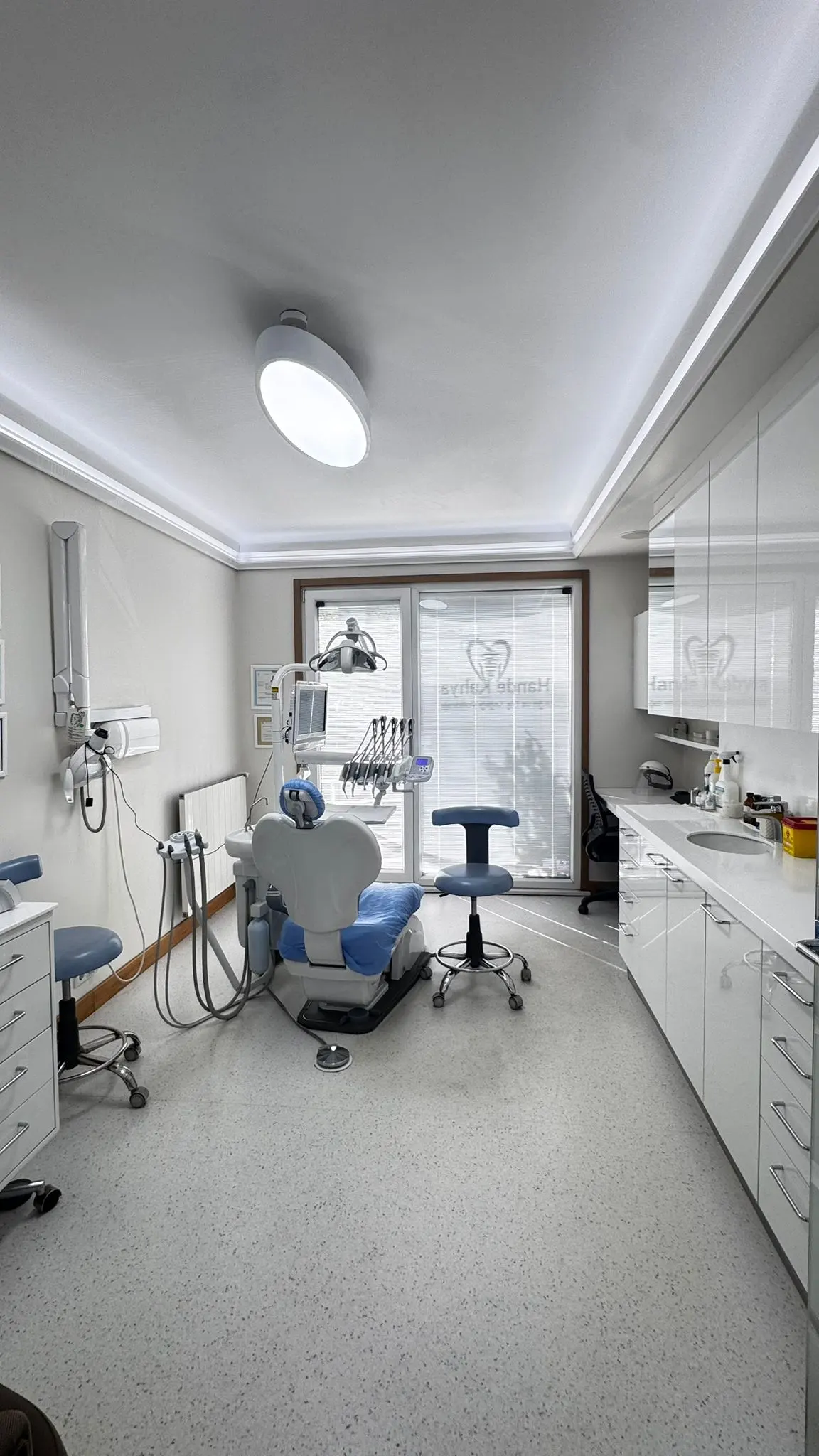 Clinic-provided photograph of Hande Kahya Dental Clinic