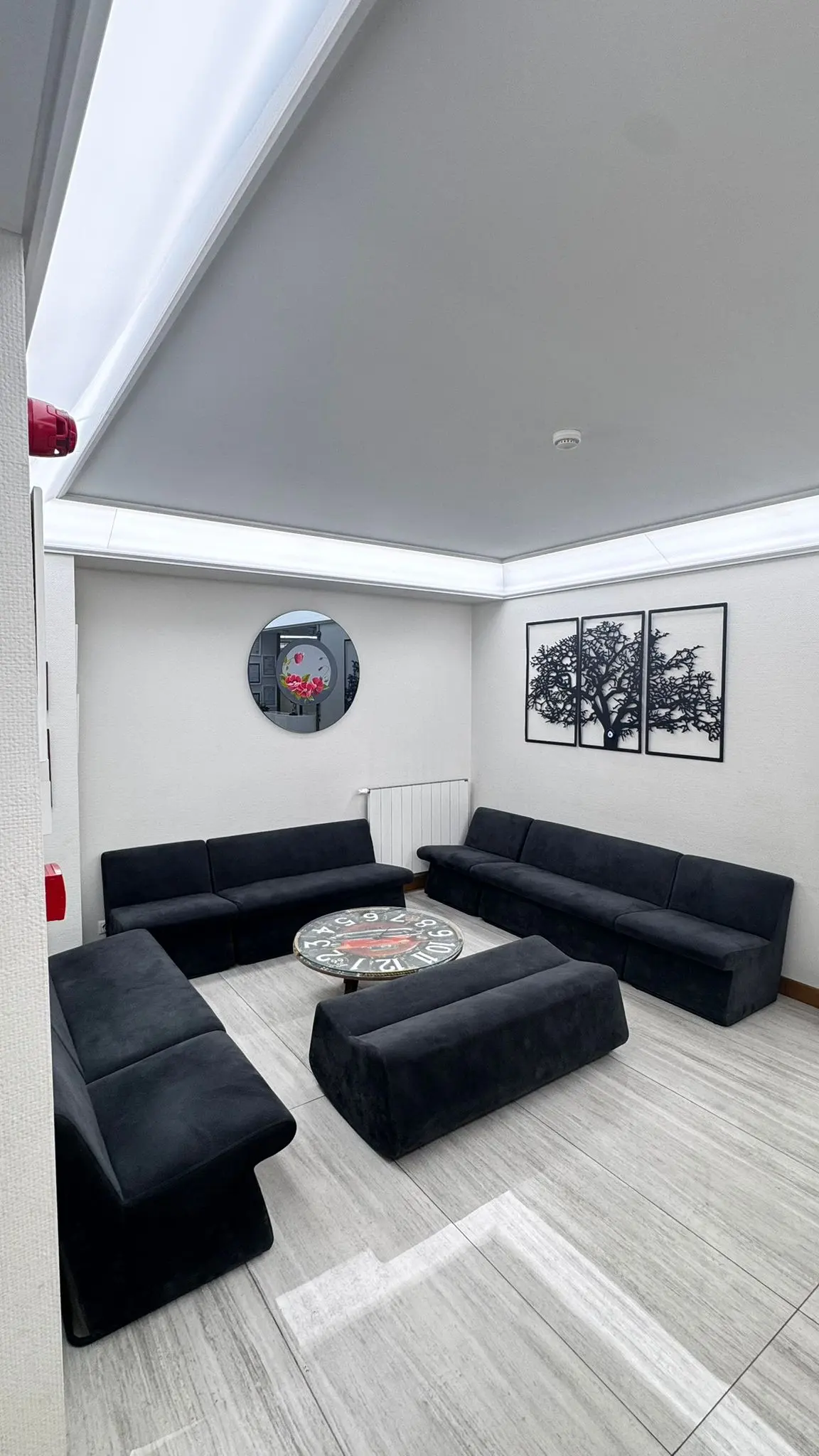 Clinic-provided photograph of Hande Kahya Dental Clinic