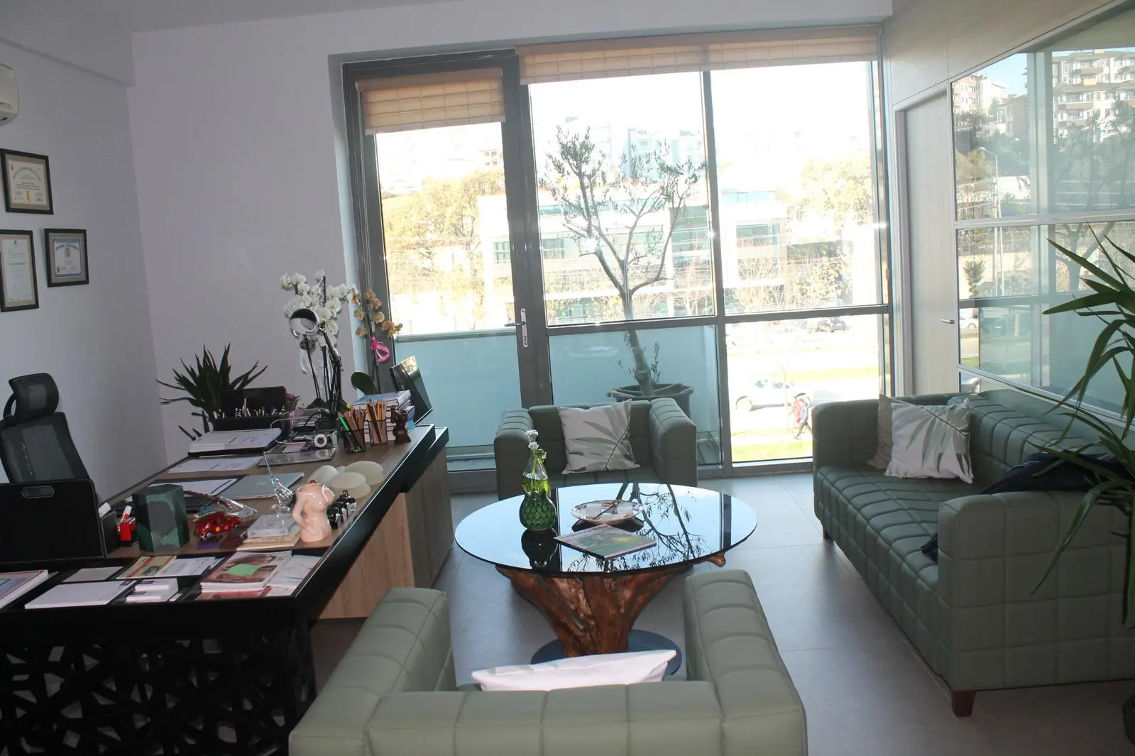 Clinic-provided photograph of Dr Murat Çalıkapan