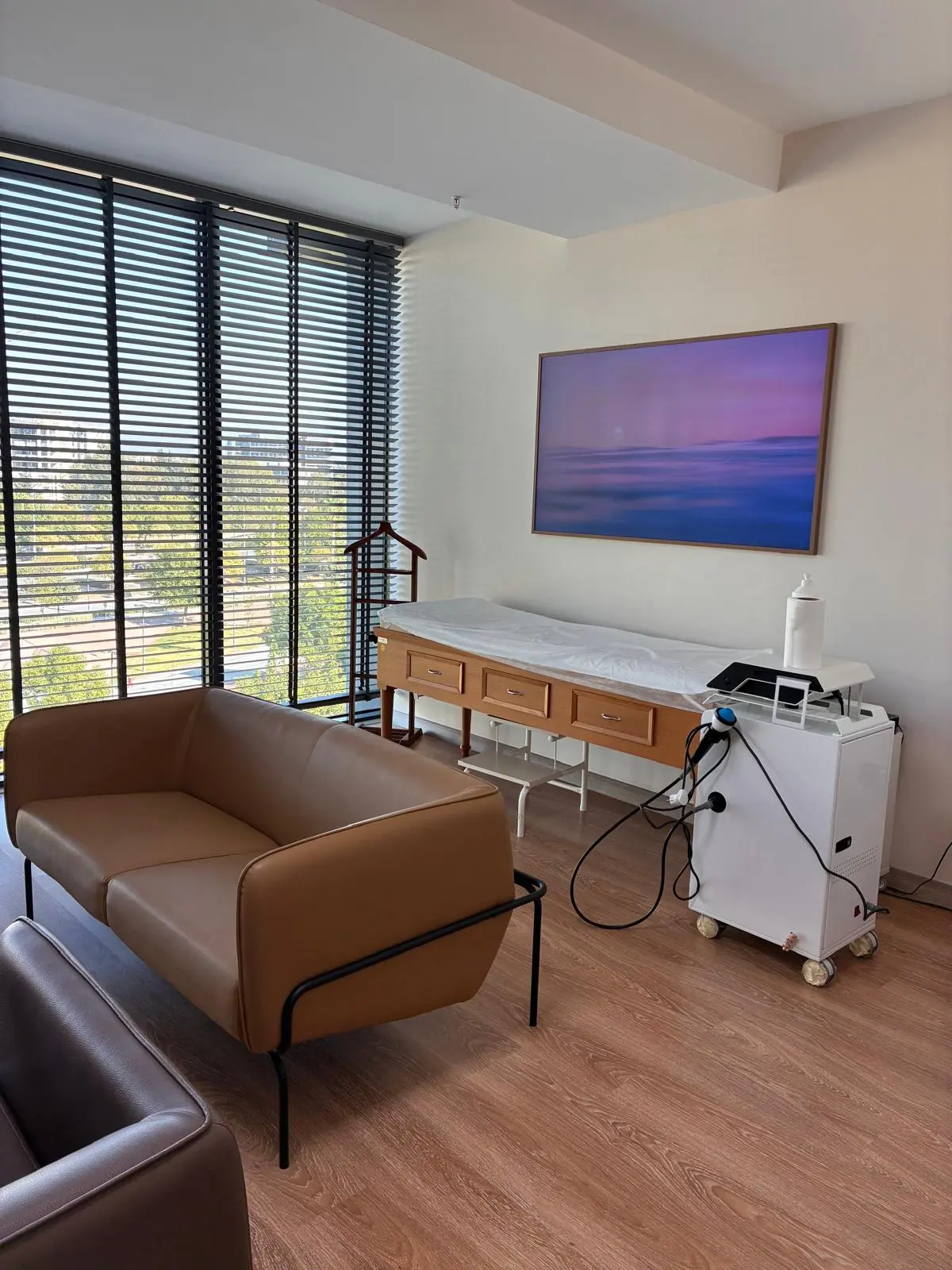 Clinic-provided photograph of Dr Alper Dırık