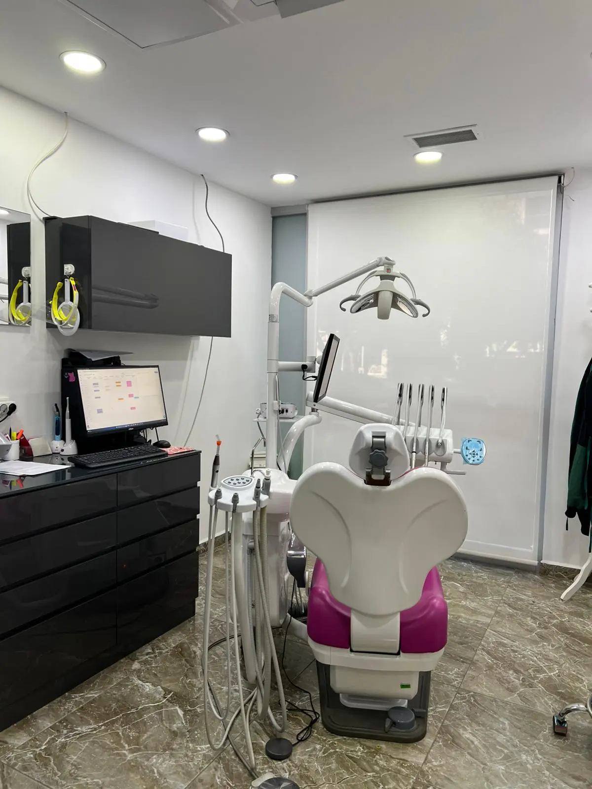 Von der Klinik bereitgestelltes Foto von Barış Işık Zahnklinik