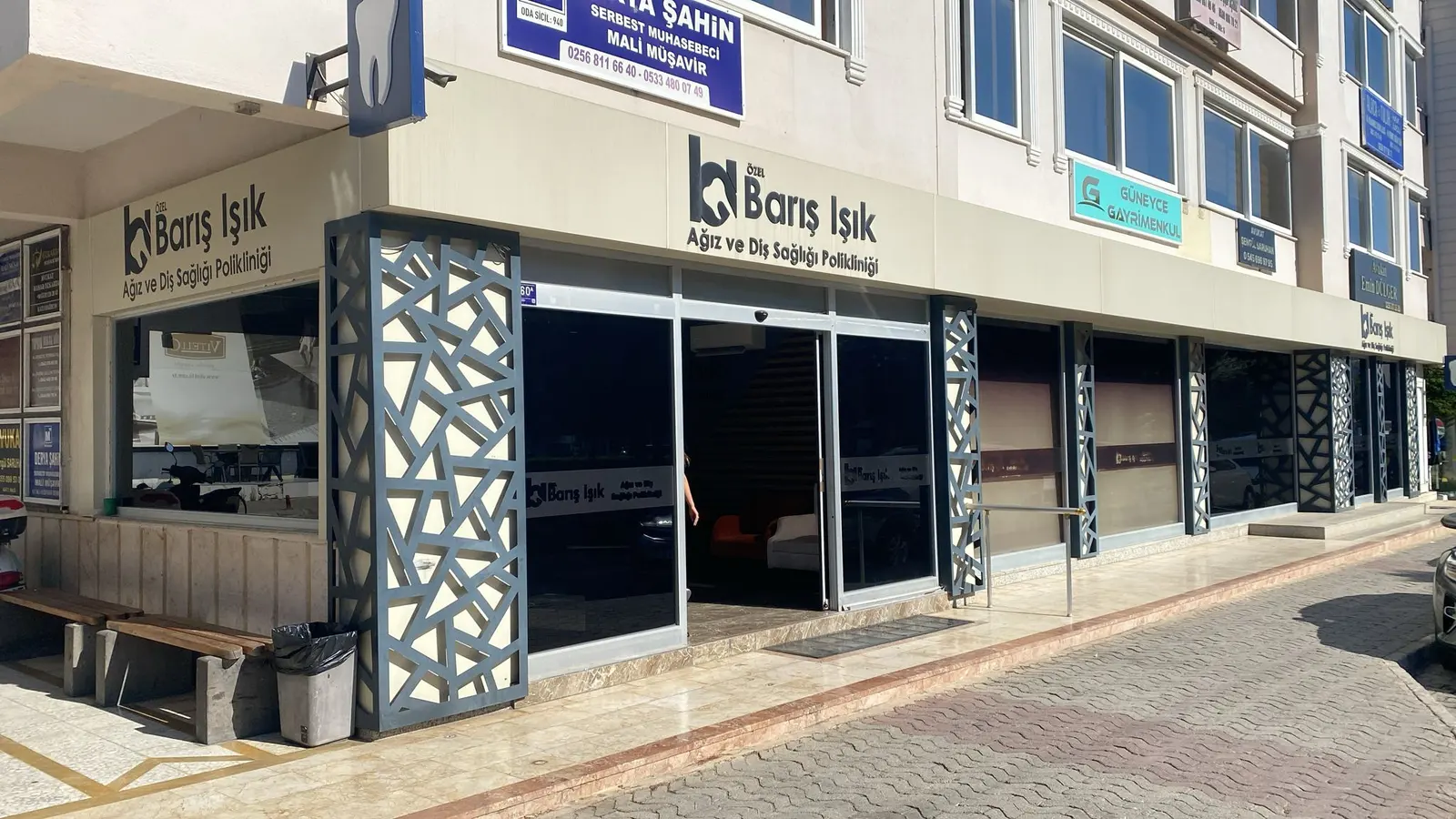 Von der Klinik bereitgestelltes Foto von Barış Işık Zahnklinik
