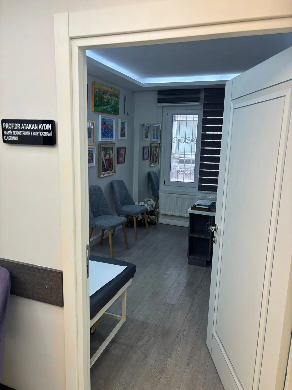Clinic-provided photograph of Prof. Dr Atakan Aydın