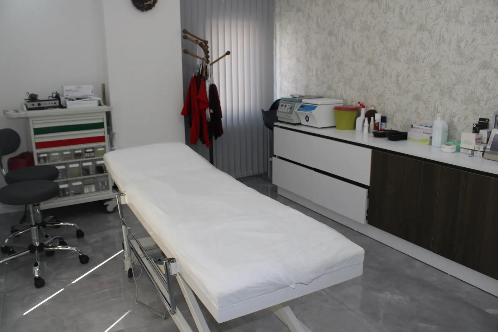 Von der Klinik bereitgestelltes Foto von Dr. Mesut Sançmış