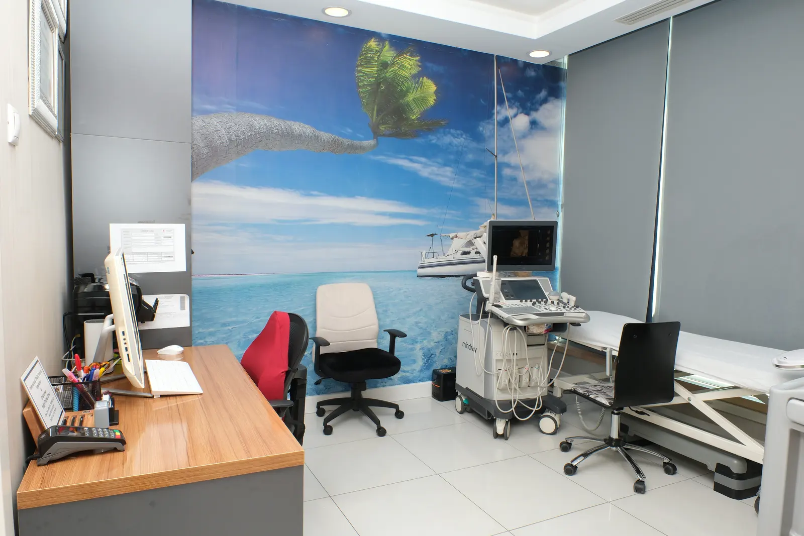 Clinic-provided photograph of Dr Ayşe Rengin Türkgüler