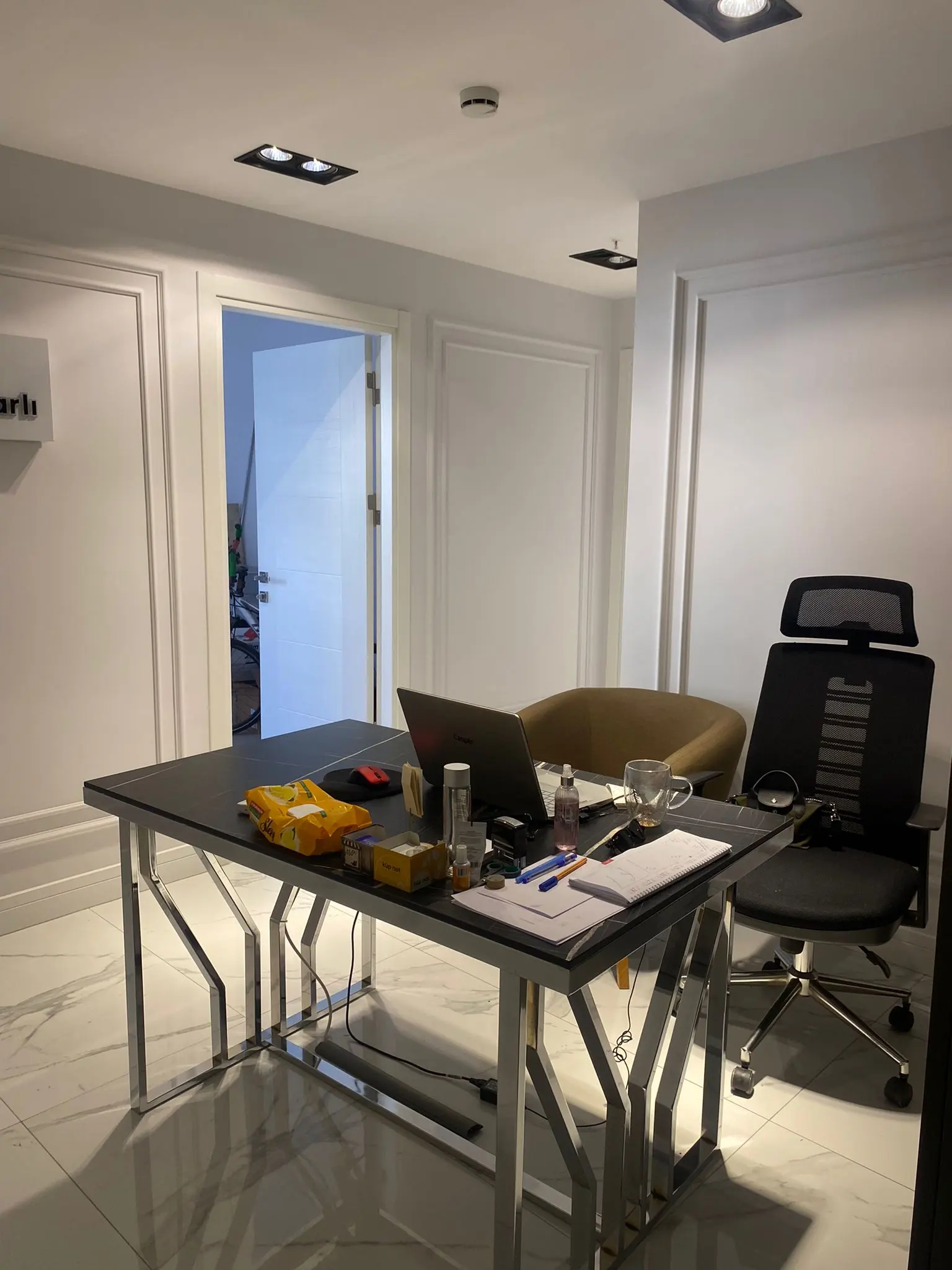 Clinic-provided photograph of Dr Ali Fuat Varlı