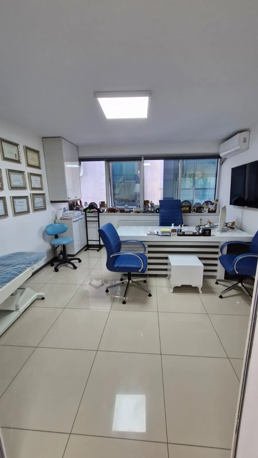 Clinic-provided photograph of Assoc. Prof. Dr Çağatay Uluçay