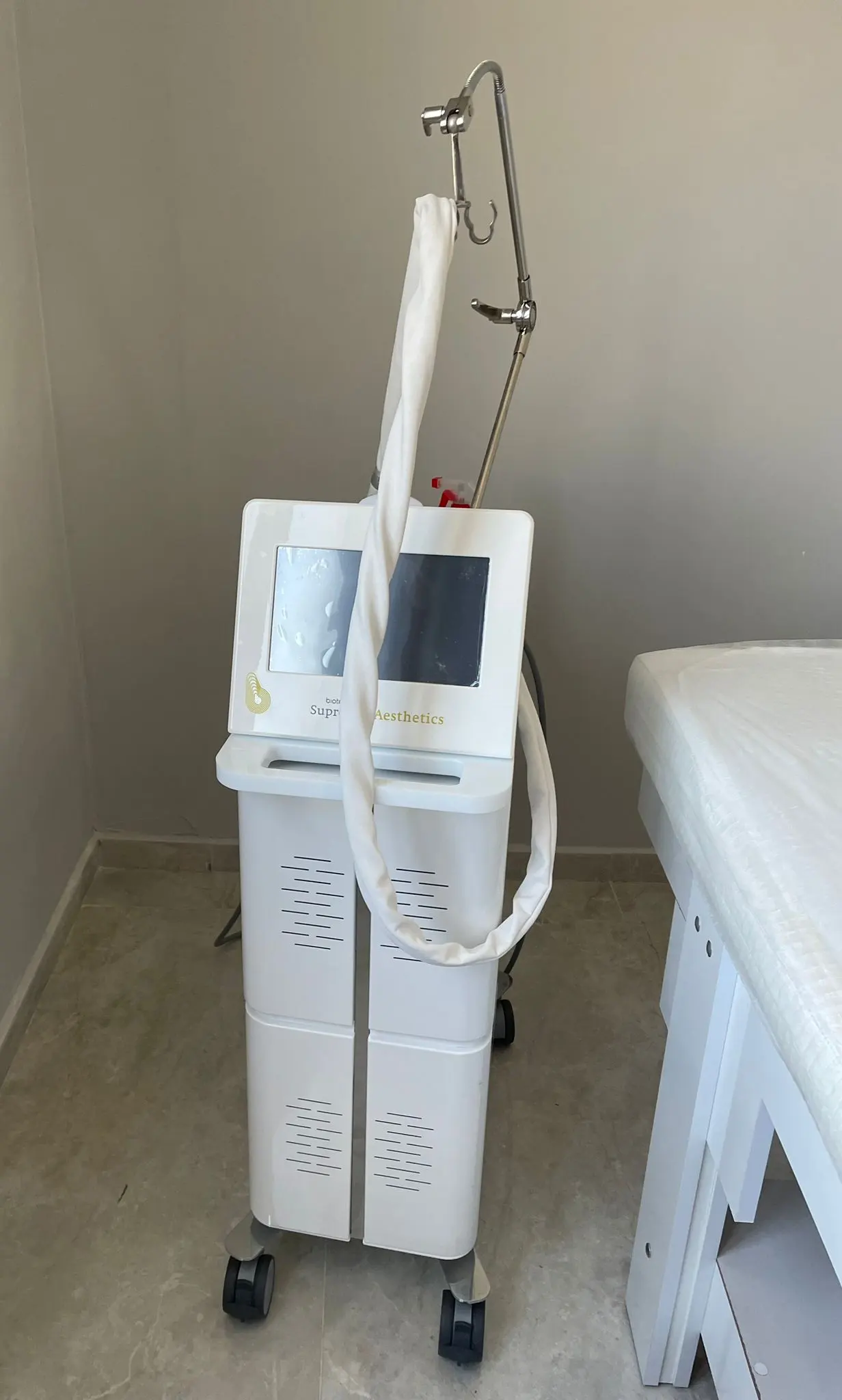 Clinic-provided photograph of Dr Mustafa Işık