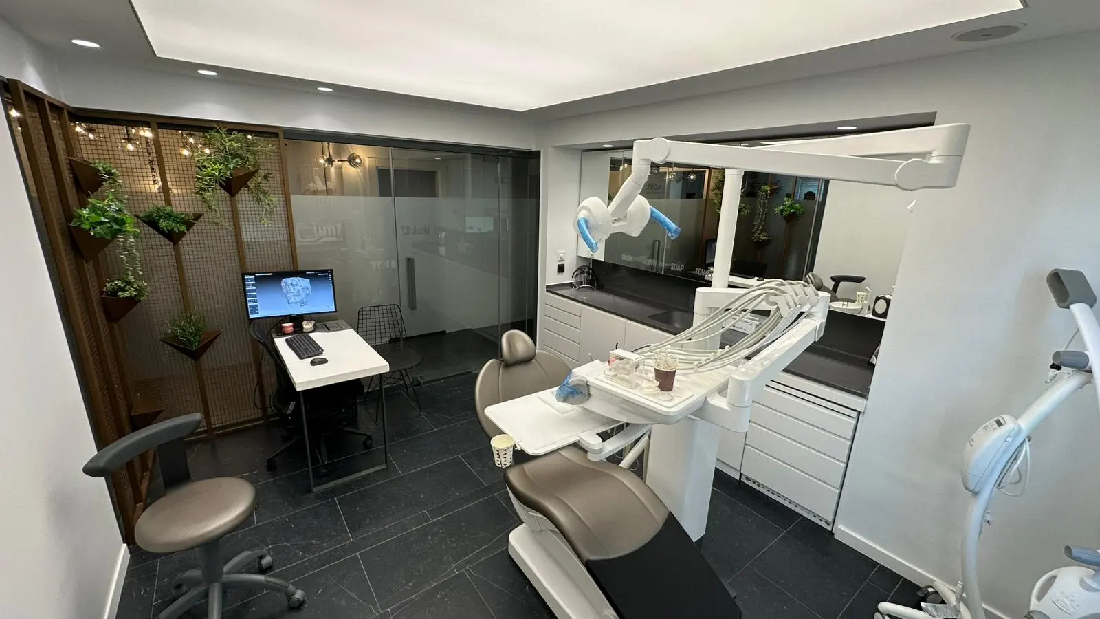 Clinic-provided photograph of Smiledent Atakum Dental Clinic