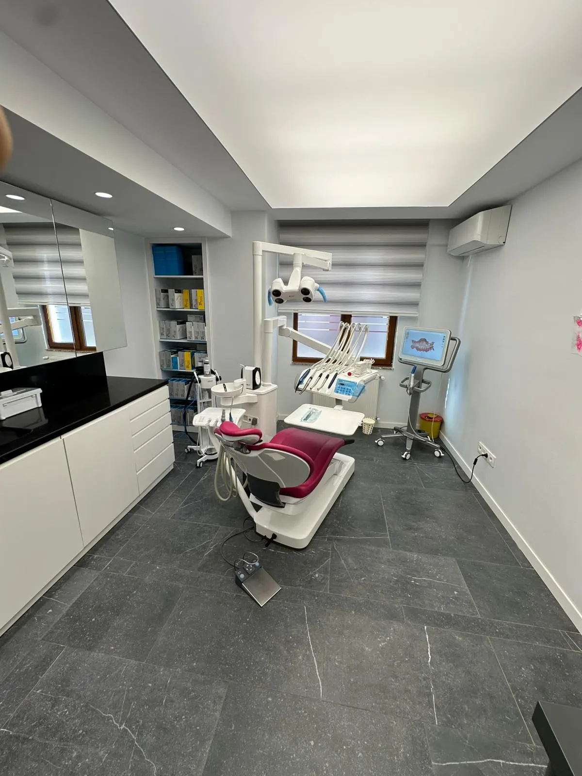 Clinic-provided photograph of Smiledent Atakum Dental Clinic
