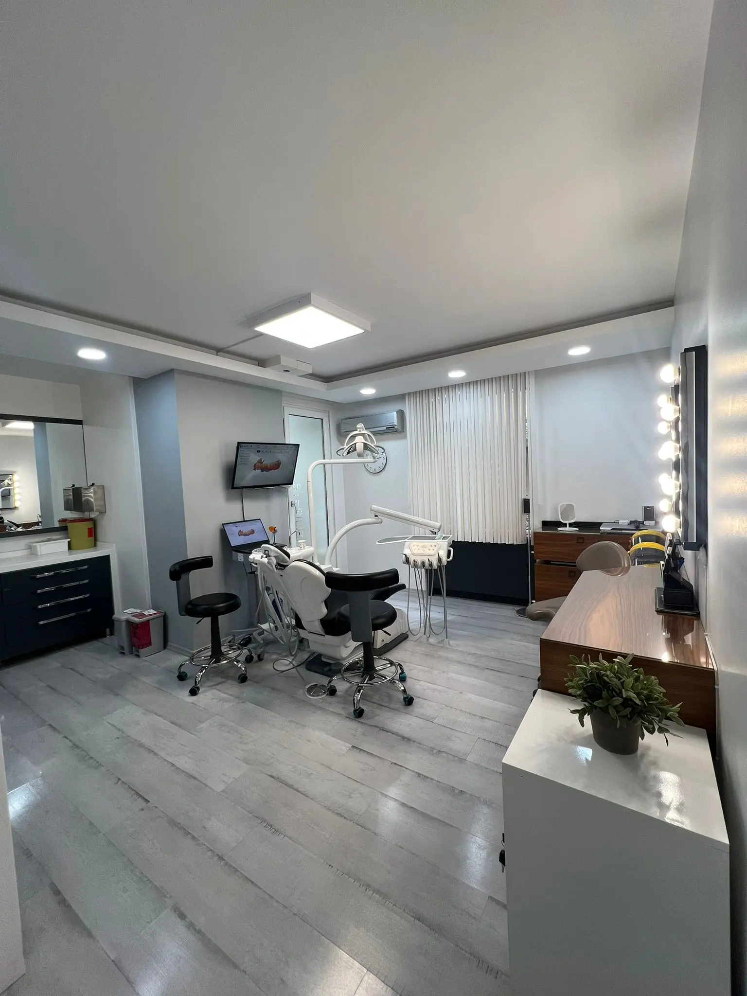 Clinic-provided photograph of Dr Nazlı Güleç Baca