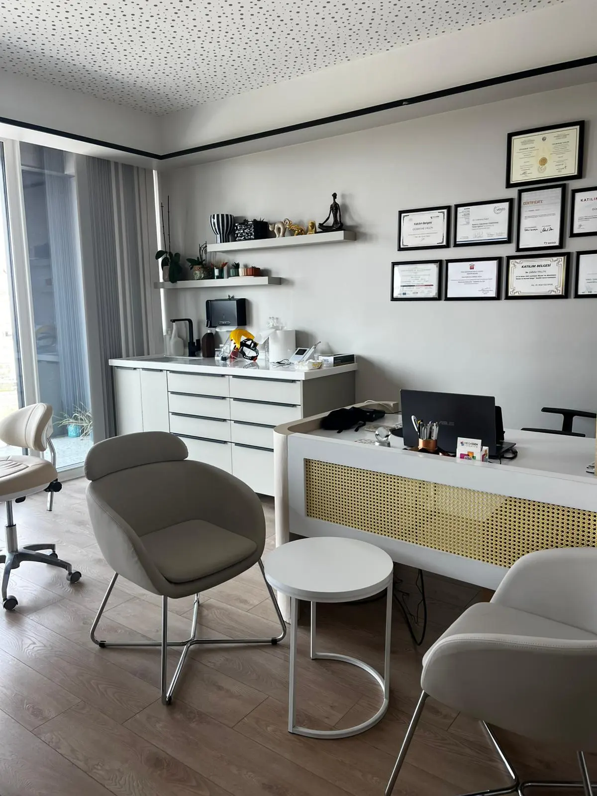 Clinic-provided photograph of Dr Gülbahar Yalçın