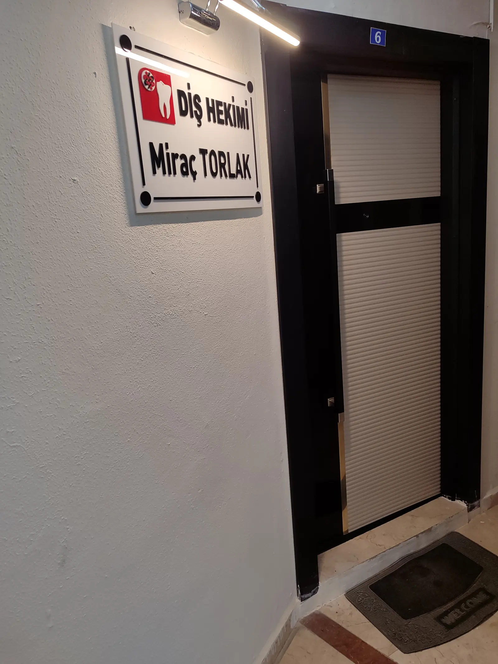 Von der Klinik bereitgestelltes Foto von Dr. Miraç Torlak