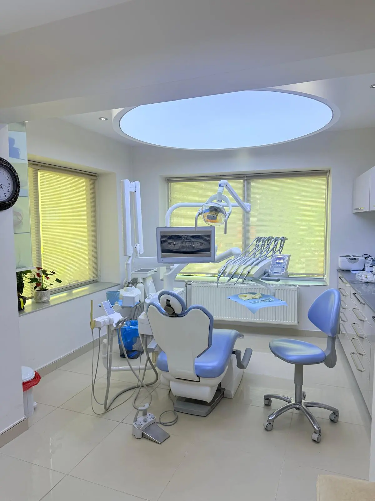 Clinic-provided photograph of Dr Abdulkadir Gögen