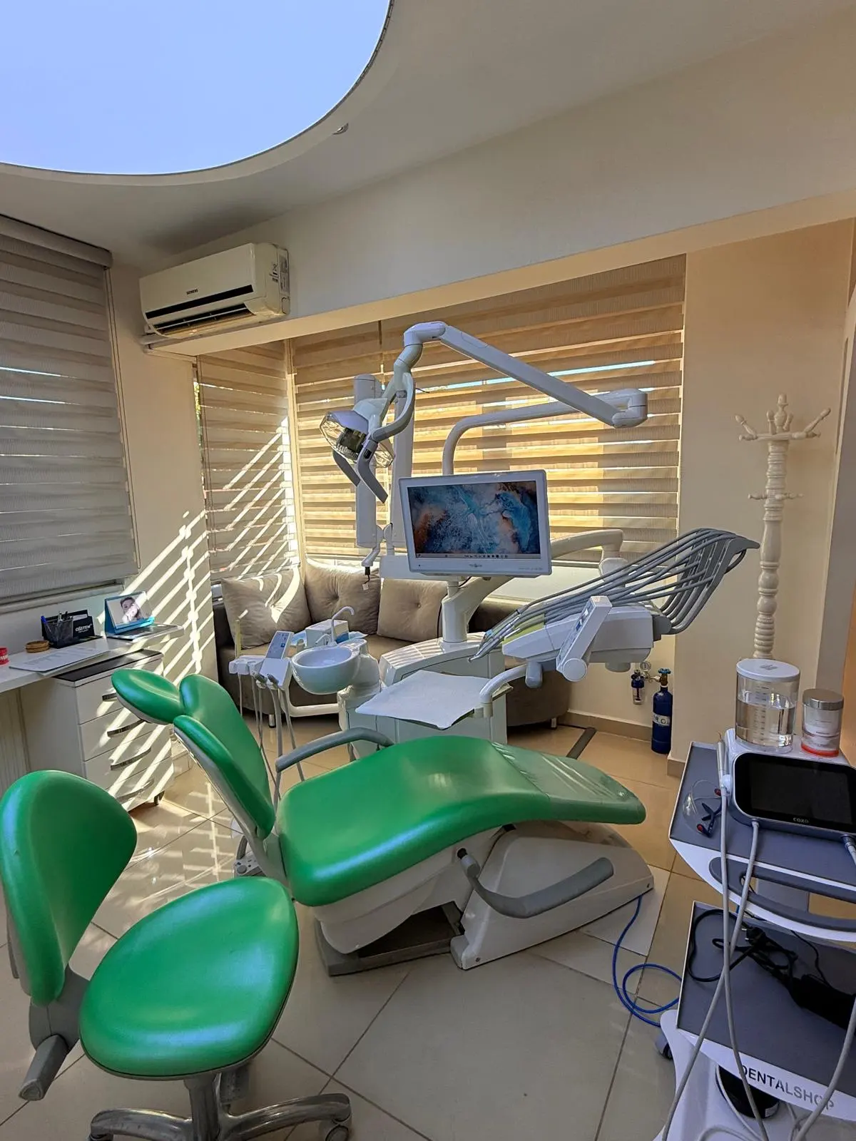 Clinic-provided photograph of Dr Abdulkadir Gögen