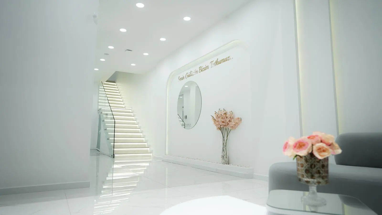 Clinic-provided photograph of Furla Dental Clinic