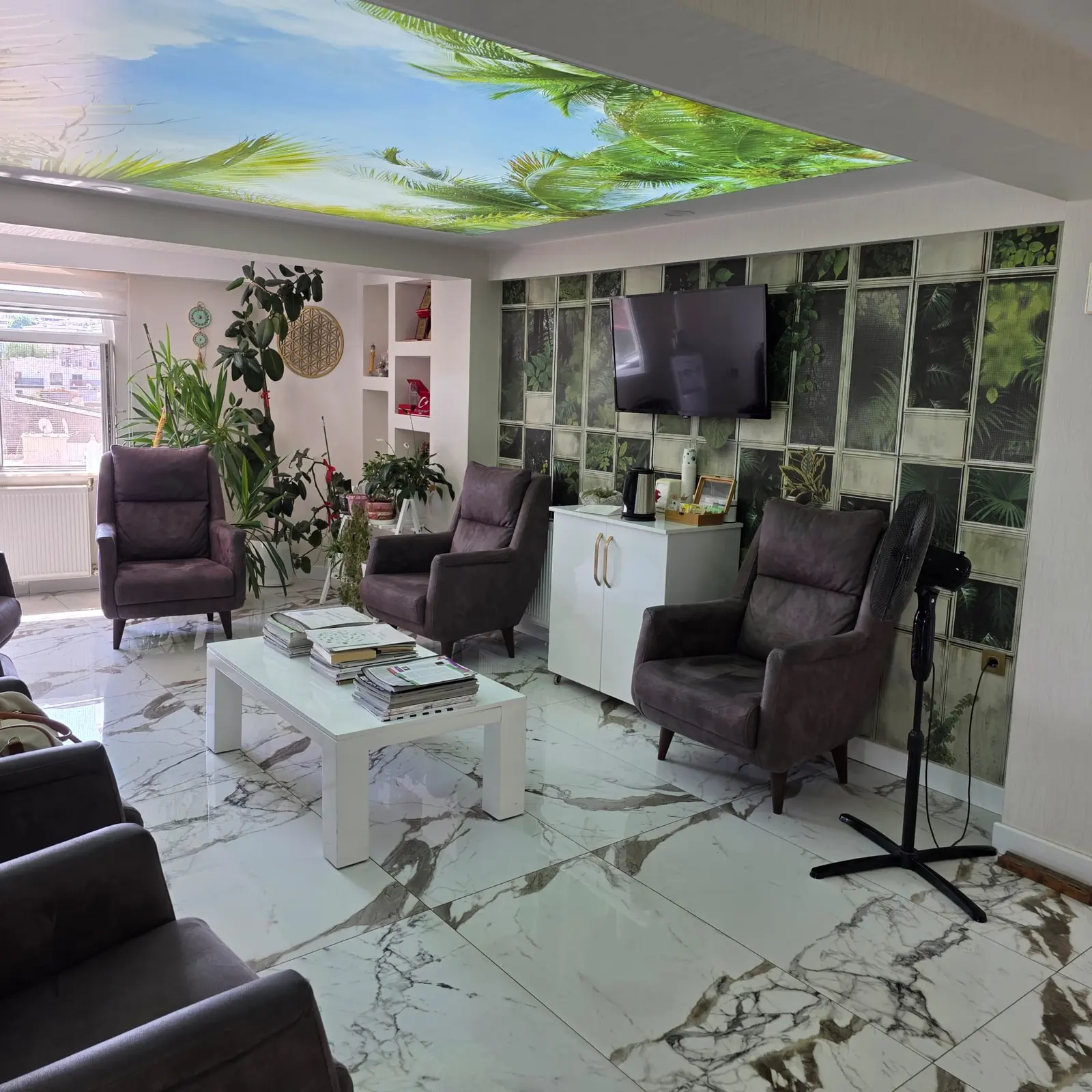 Clinic-provided photograph of Dr Ebru Akçakanat