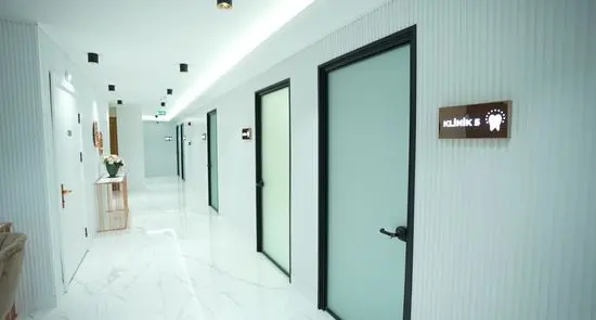 Clinic-provided photograph of Özbey Dental Clinic