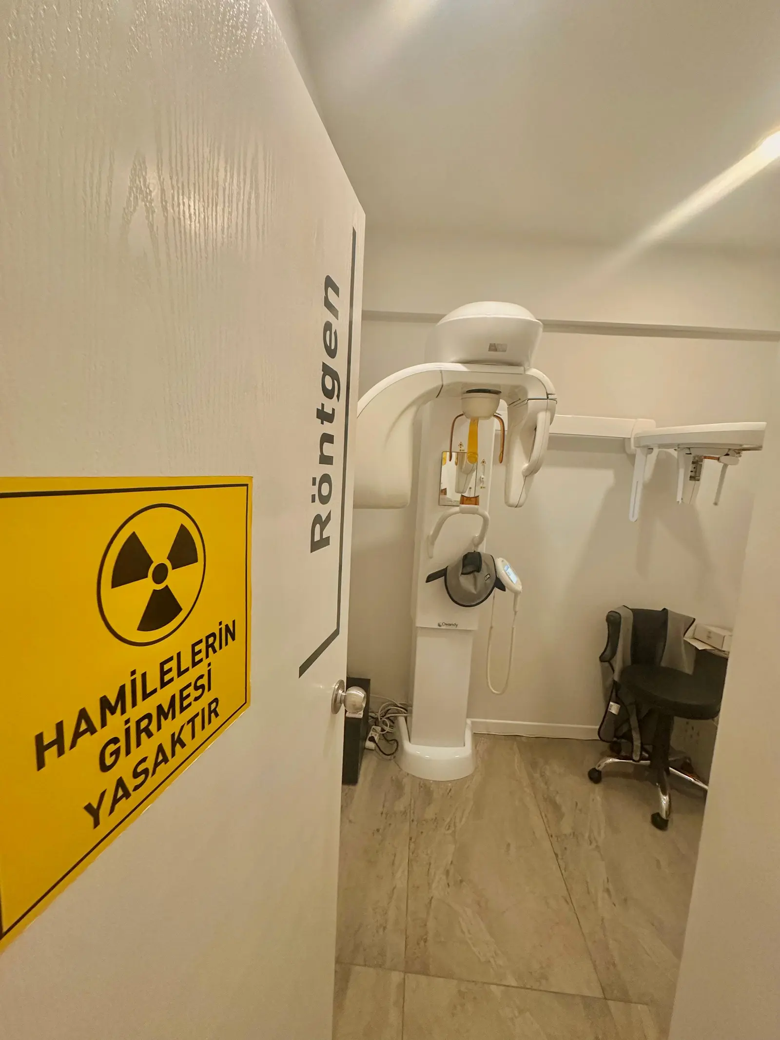 Clinic-provided photograph of Eskişehir Gülüş Akademisi Dental Clinic