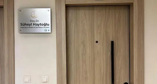 Clinic-provided photograph of Assoc. Prof. Dr Süheyl Haytoğlu