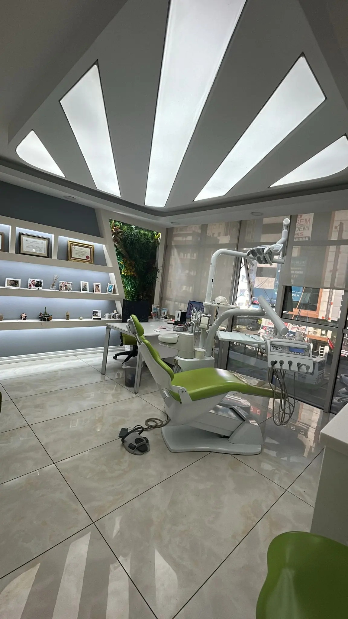 Clinic-provided photograph of Gürses Dental