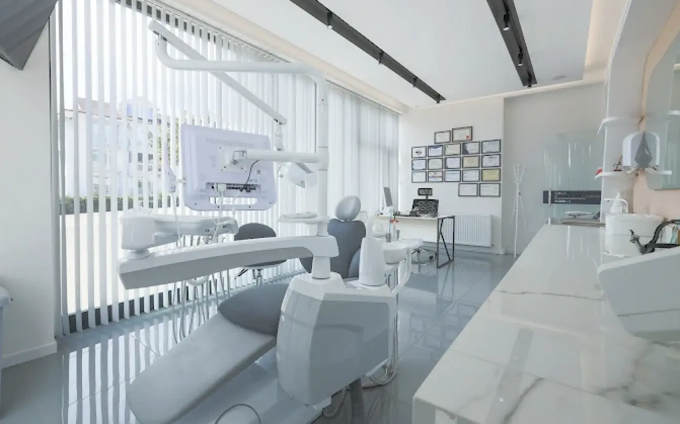 Clinic-provided photograph of Es Art Dental Clinic
