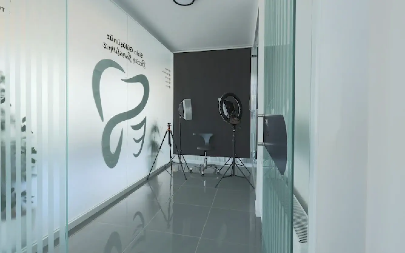 Clinic-provided photograph of Es Art Dental Clinic