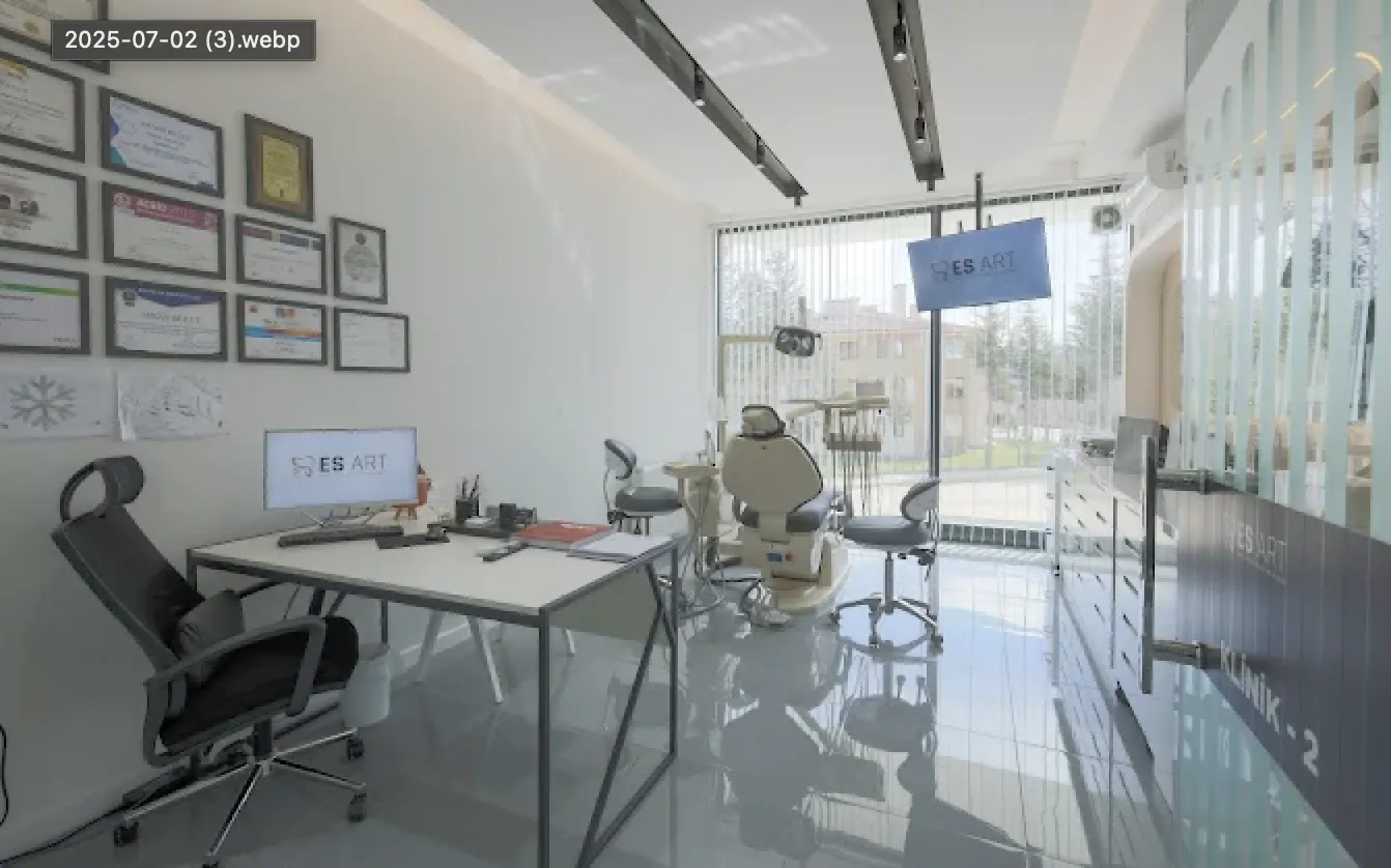 Clinic-provided photograph of Es Art Dental Clinic