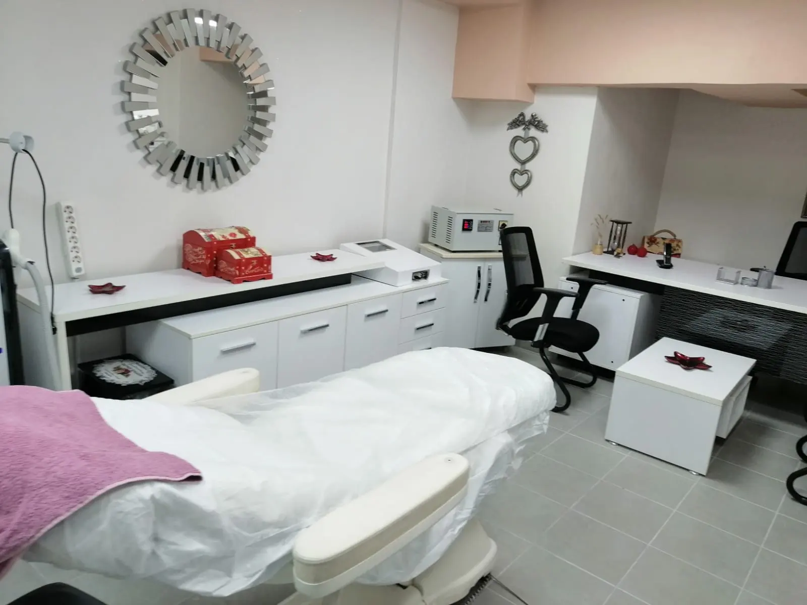 Clinic-provided photograph of Dr Vecdi Bekar