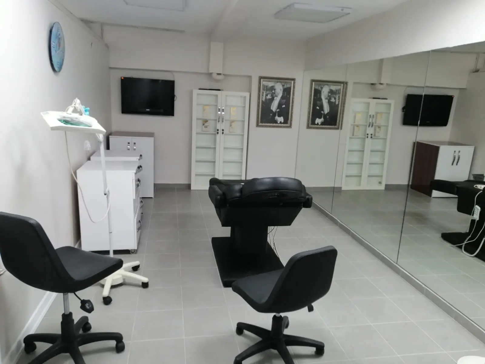 Clinic-provided photograph of Dr Vecdi Bekar