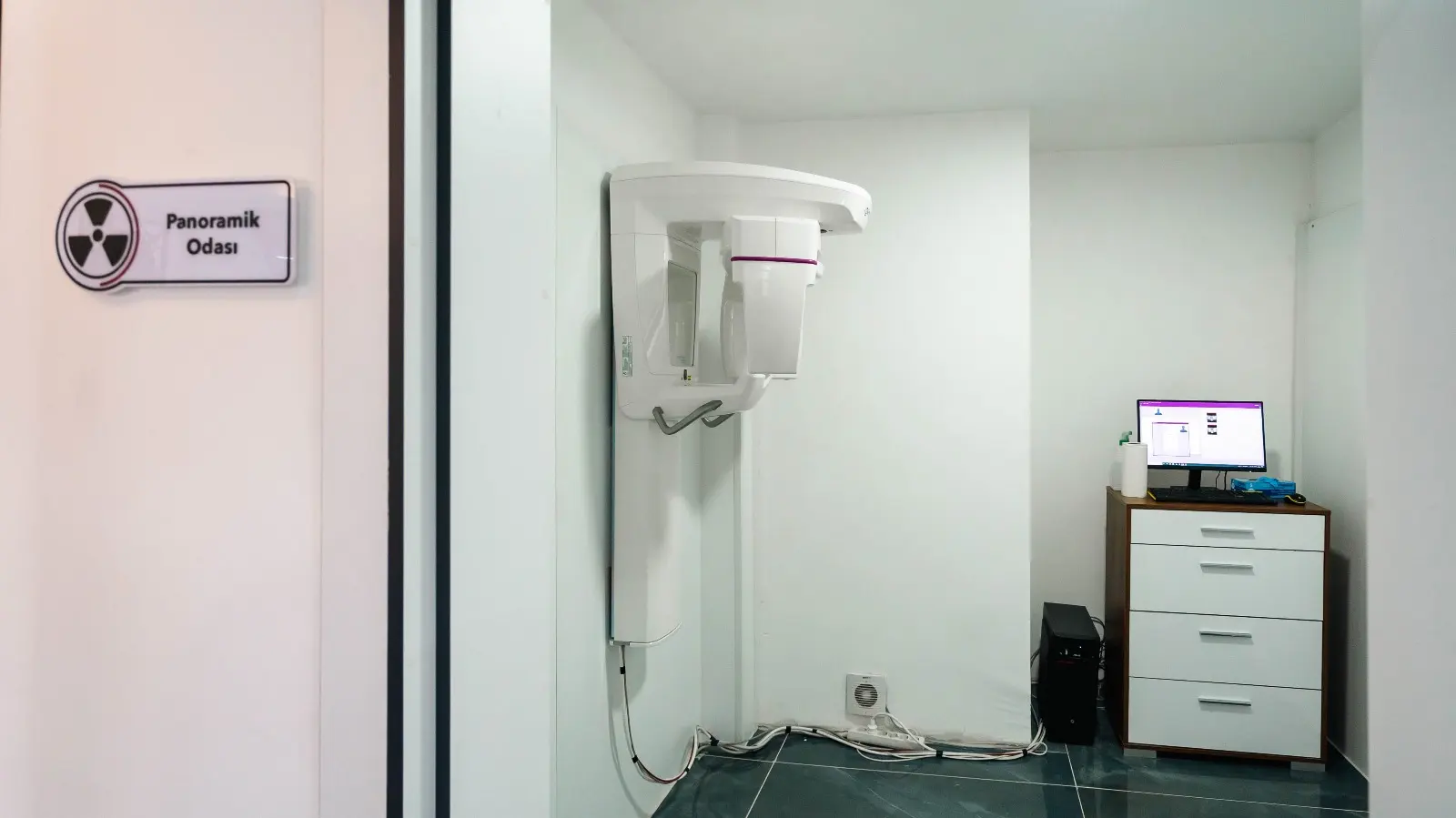 Clinic-provided photograph of CNG Dental Clinic