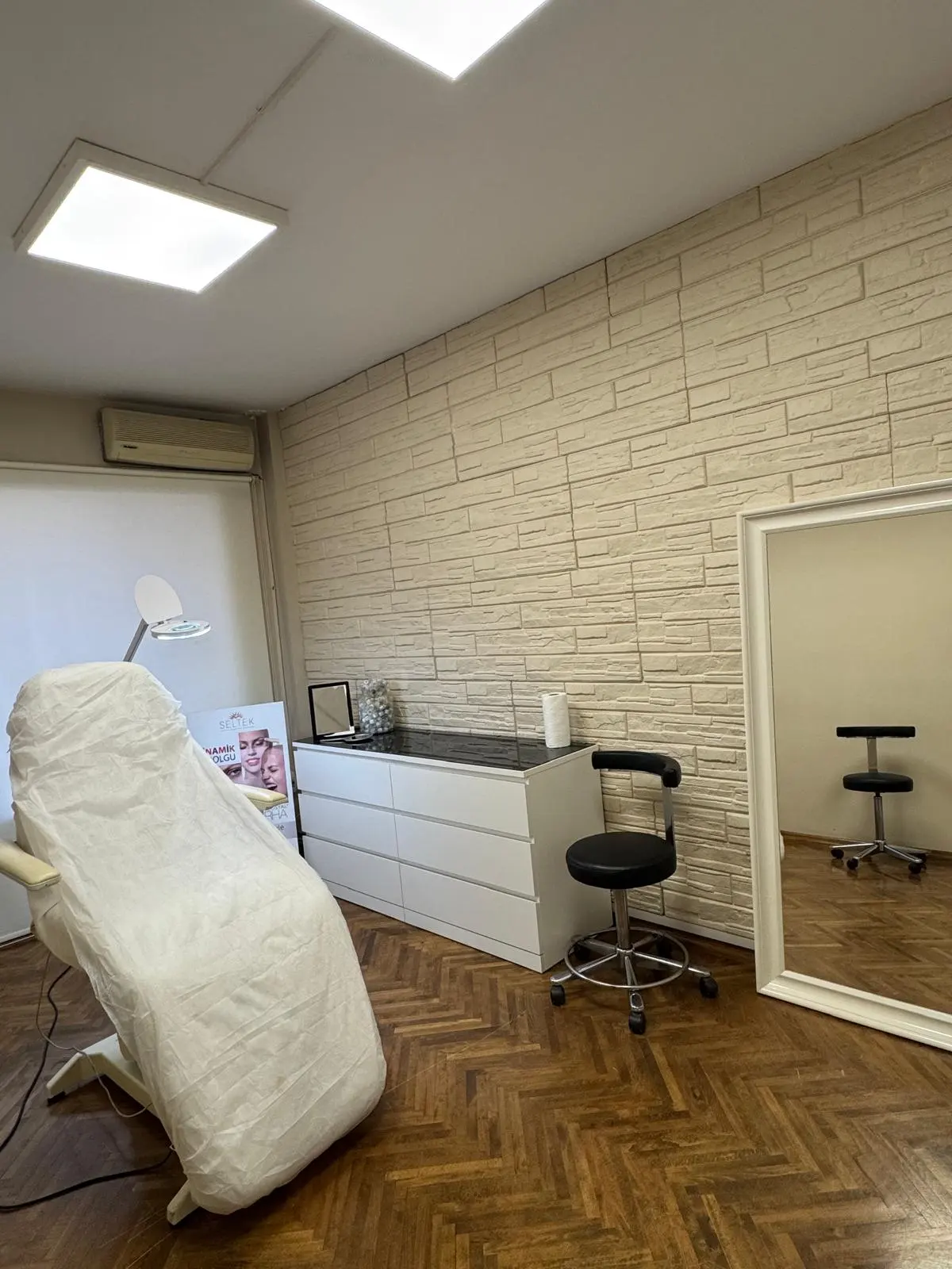 Clinic-provided photograph of Dr Bülent Türkyılmaz