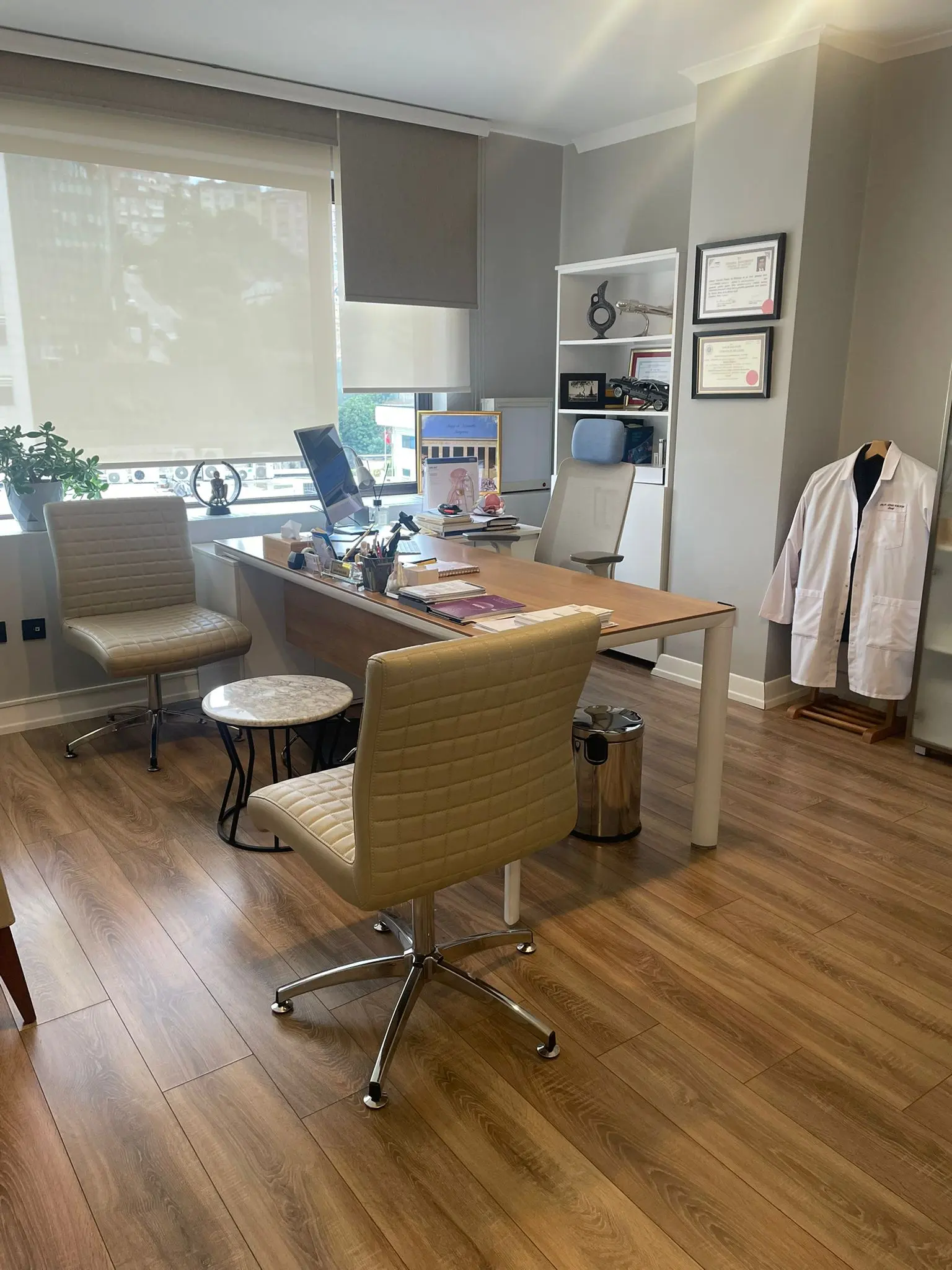 Clinic-provided photograph of Assoc. Prof. Dr Senad Kalkan