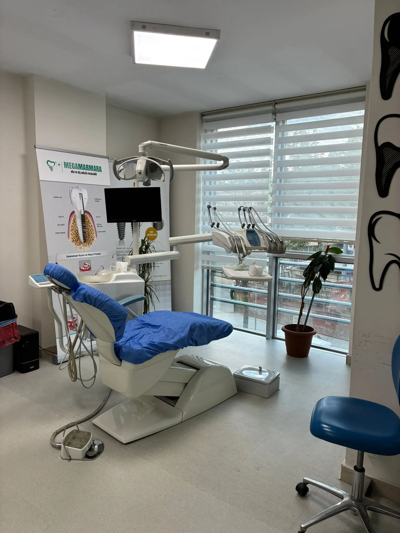Clinic-provided photograph of Avcılar Marmara Dental Clinic