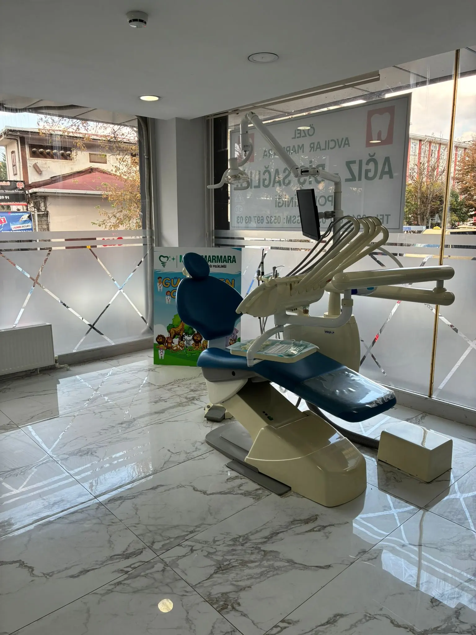 Clinic-provided photograph of Avcılar Marmara Dental Clinic
