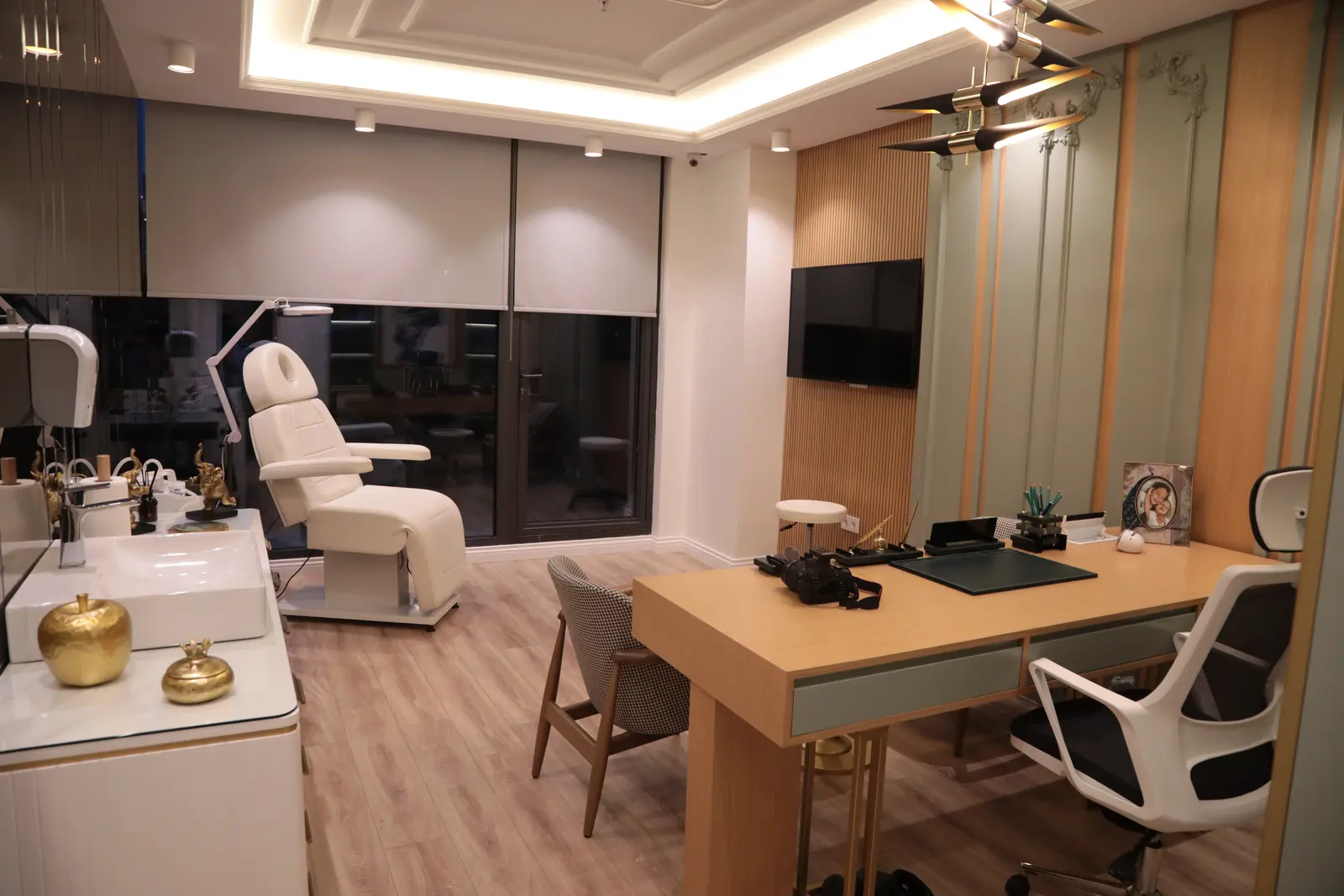Clinic-provided photograph of Dr Berkan Arık