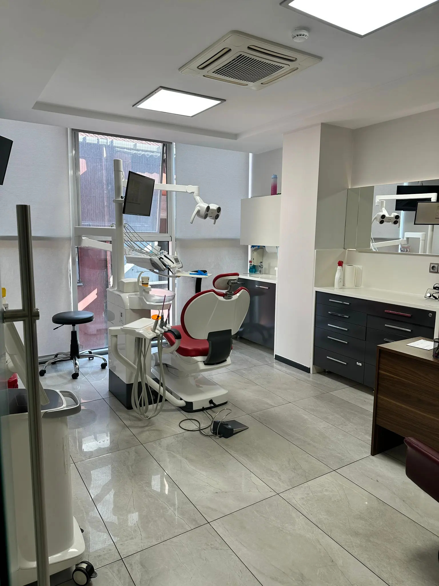 Von der Klinik bereitgestelltes Foto von Kardent Avcılar Zahnklinik