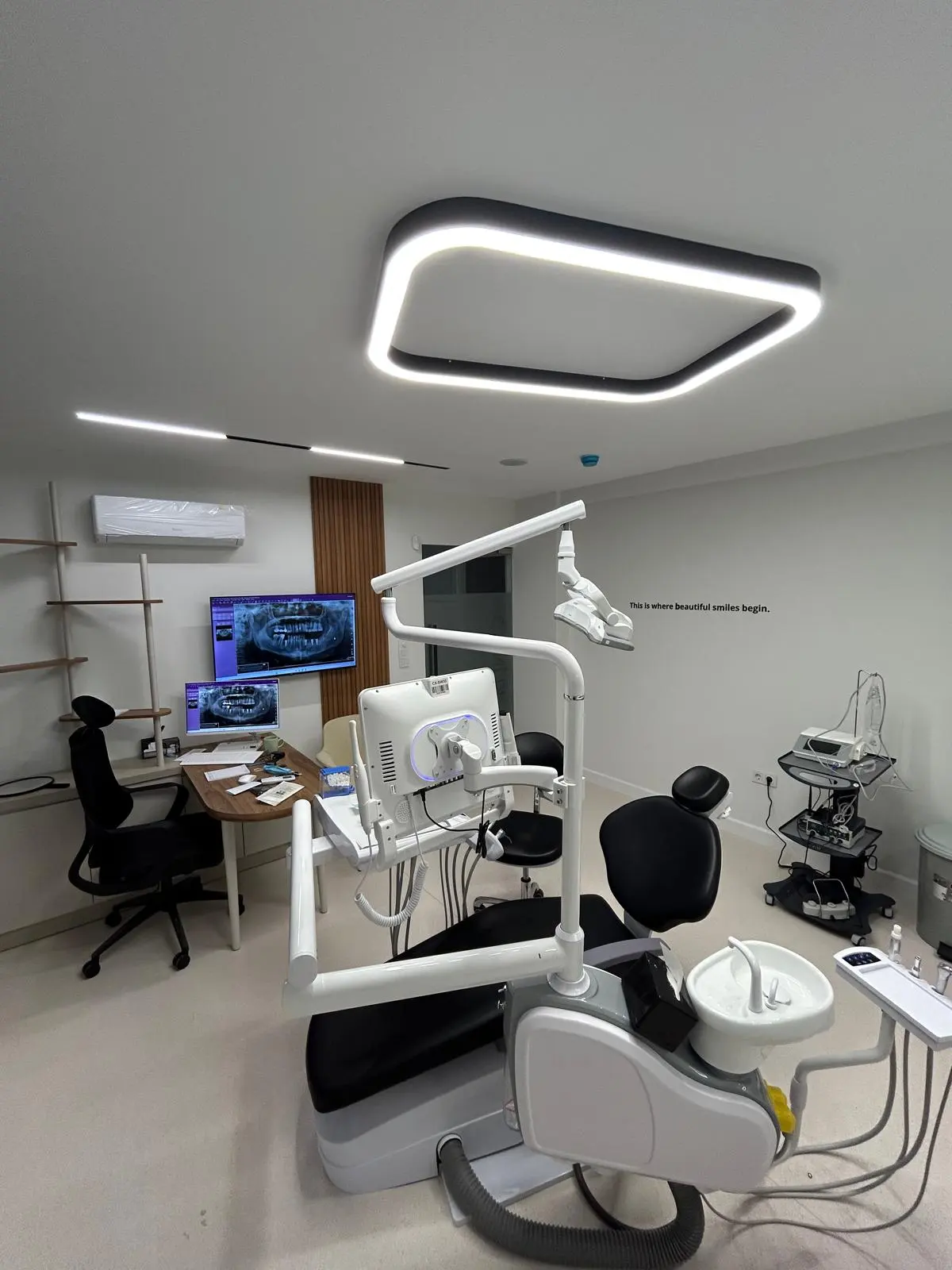 Clinic-provided photograph of Yeşilbayır Dental Clinic