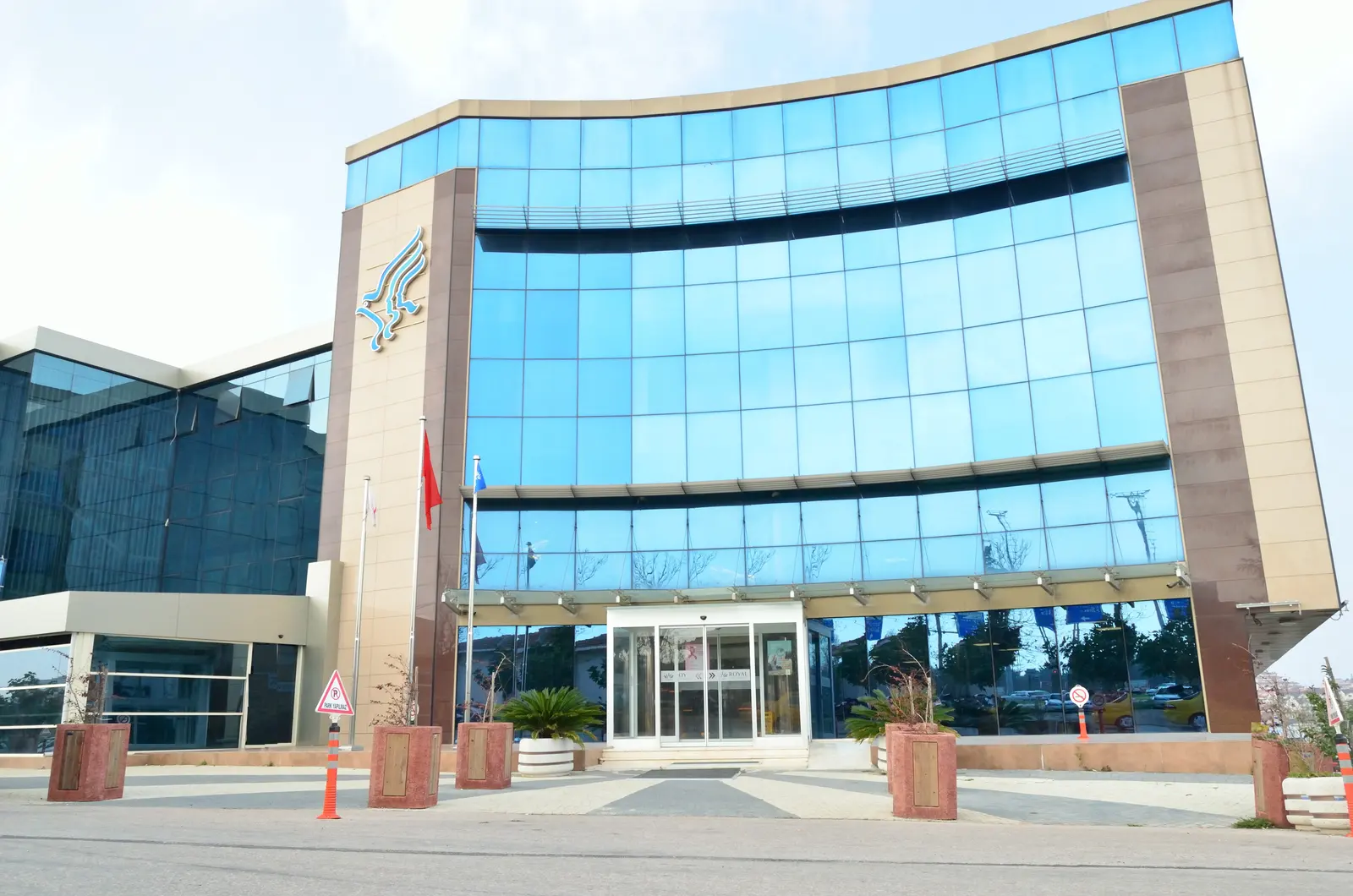 Clinic-provided photograph of Bandırma Royal Hospital