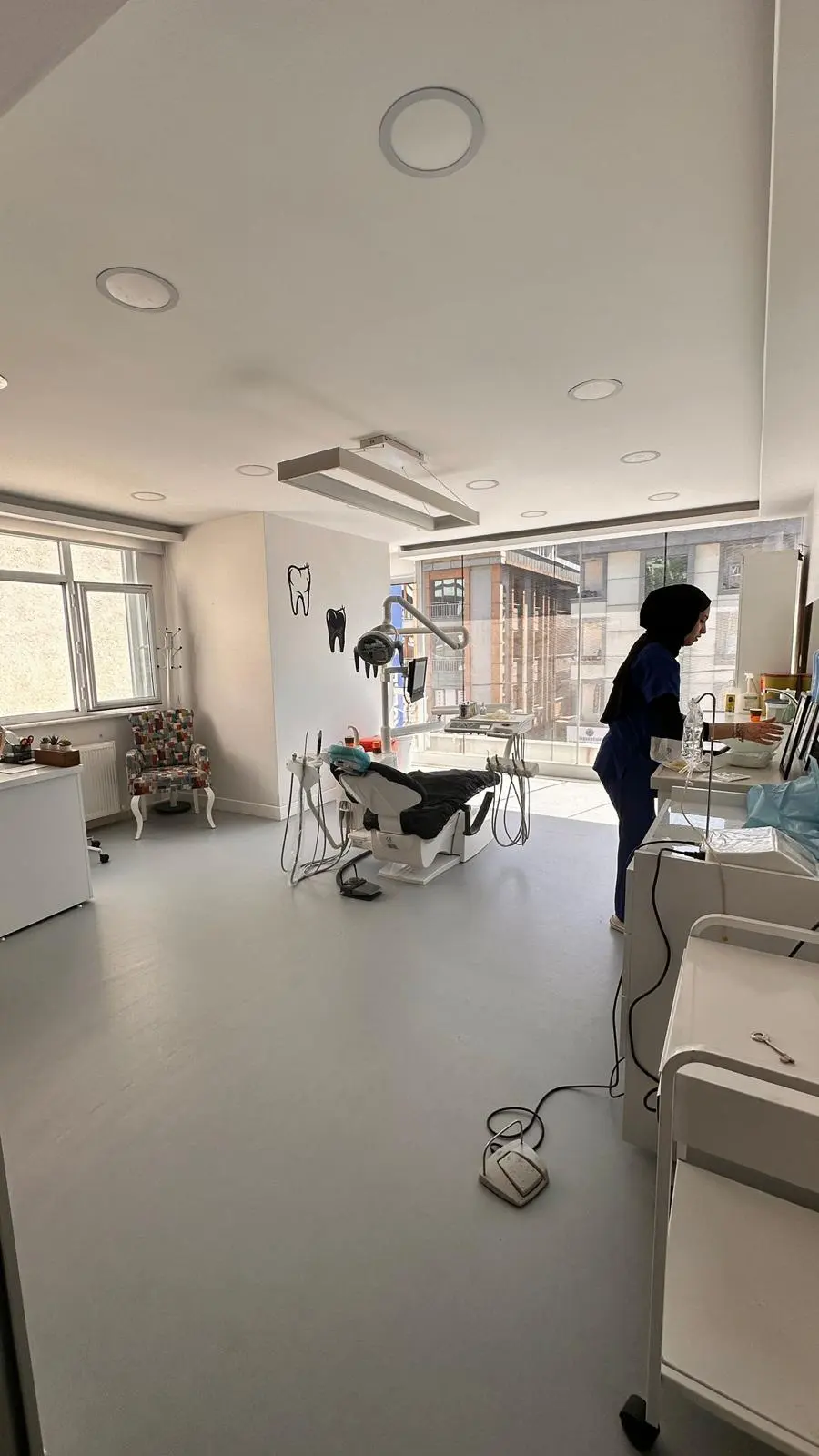 Clinic-provided photograph of Dr Ahmet Fehmi Bayraklı