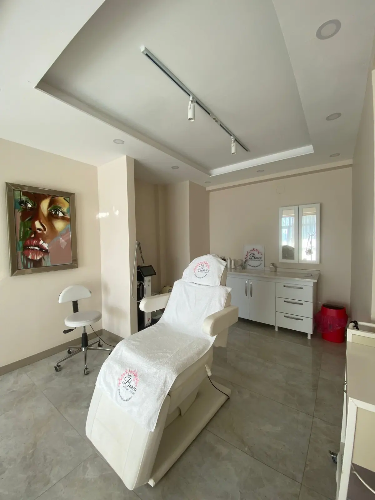 Von der Klinik bereitgestelltes Foto von Dr. Burcu Altınok Parlak