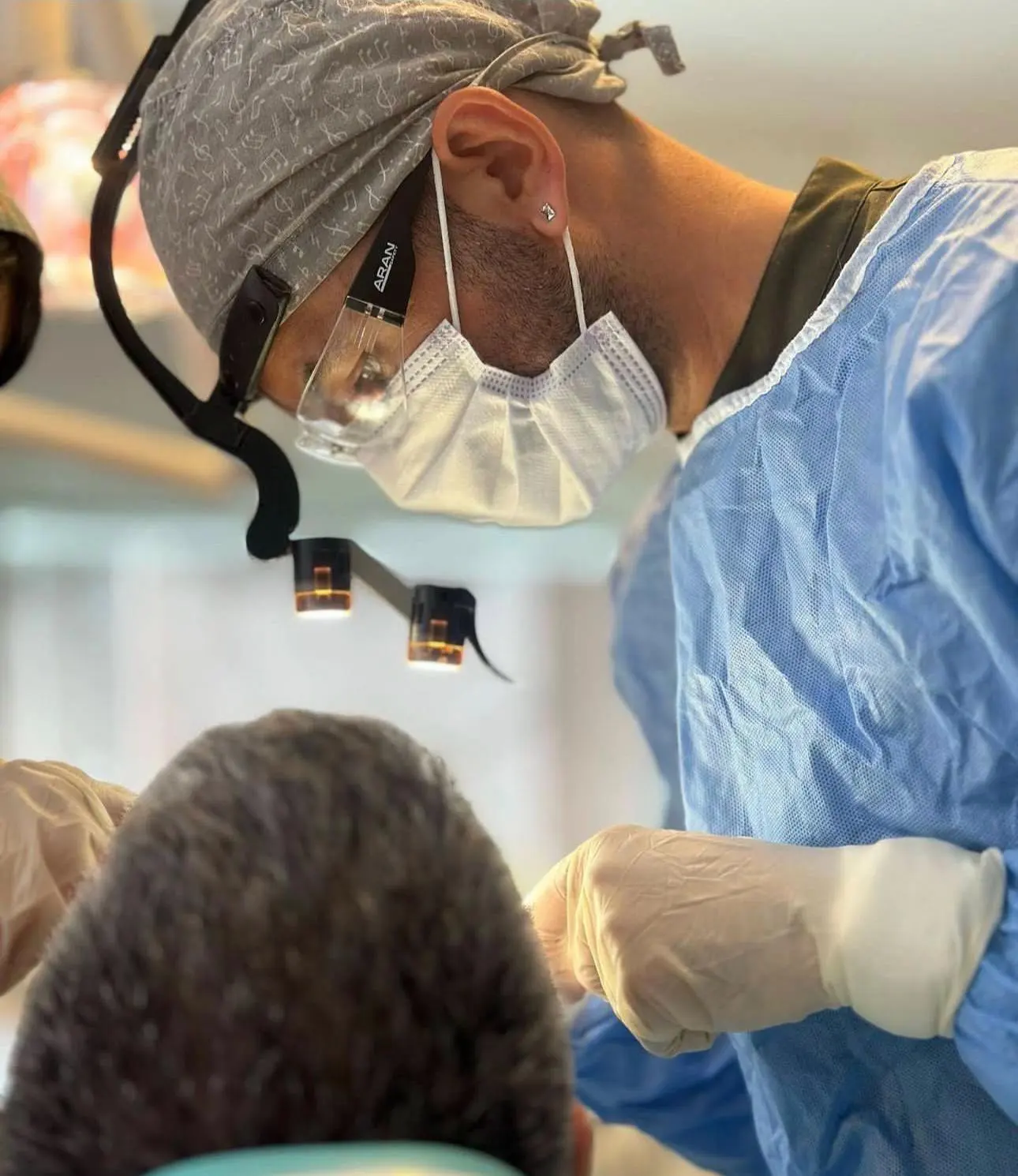 Von der Klinik bereitgestelltes Foto von Assoc. Prof. Dr. Akif Türer