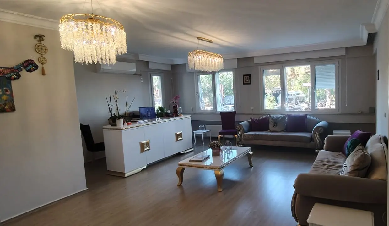 Von der Klinik bereitgestelltes Foto von Dr. Zeynep Gökçe Uslu
