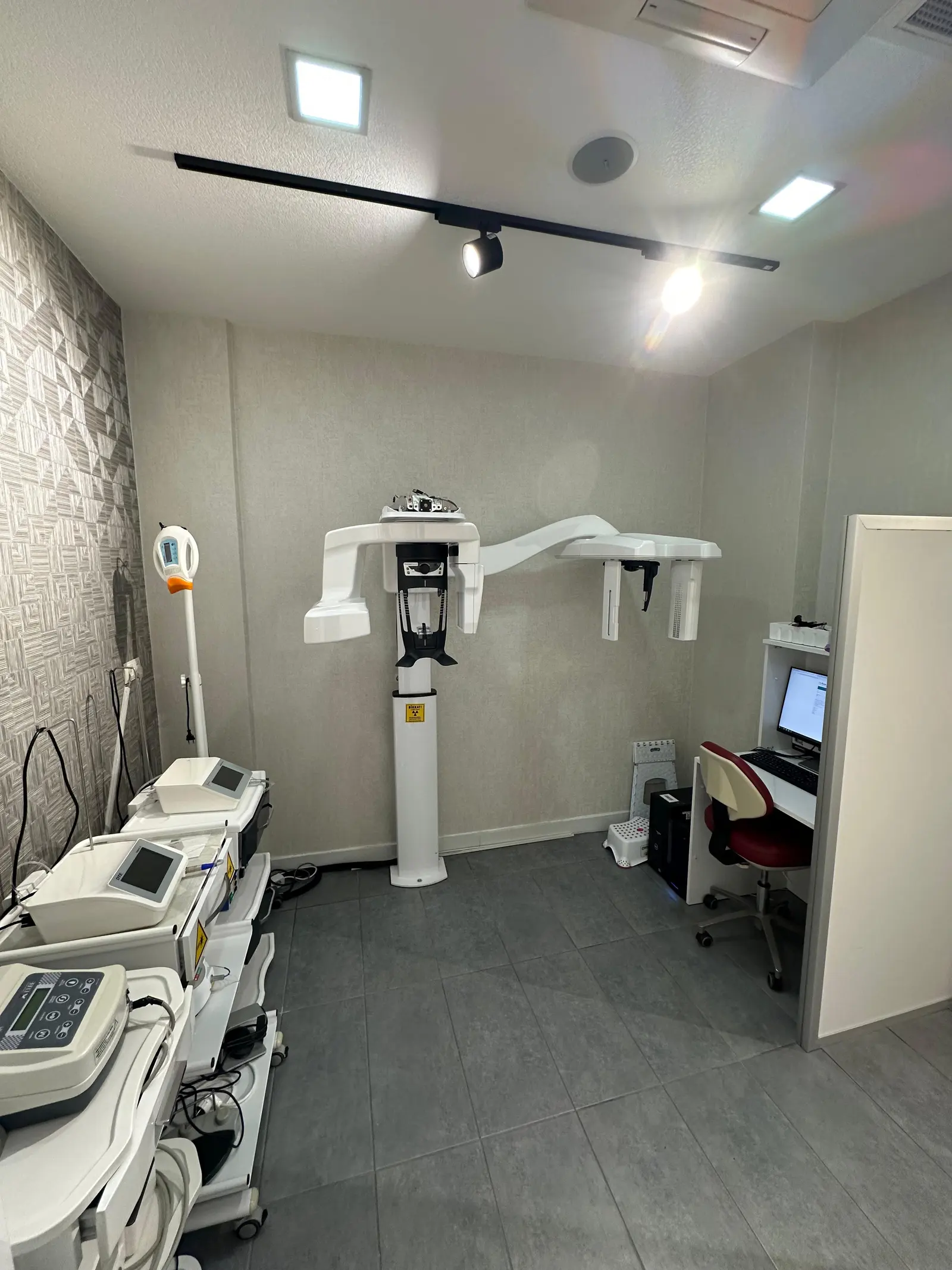 Clinic-provided photograph of Dent-i Konya