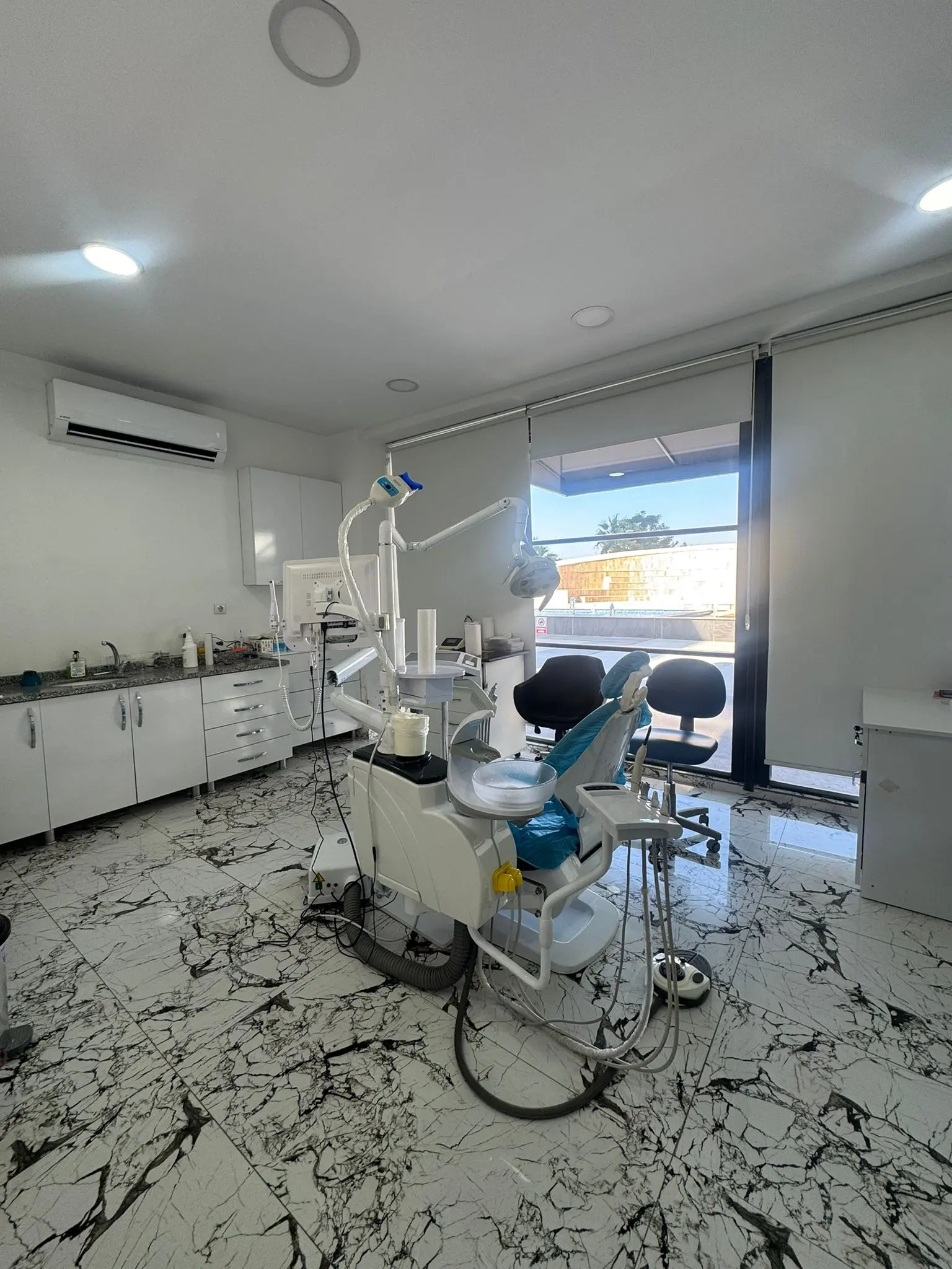 Clinic-provided photograph of İrem Bilgen Dental Clinic
